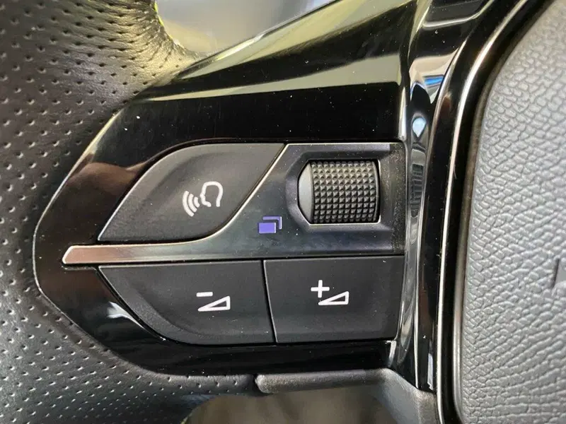 Peugeot 208 usata a Torino (12)