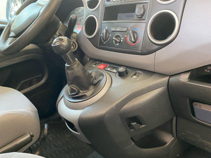 Peugeot Partner Furgone usata a Torino (10)