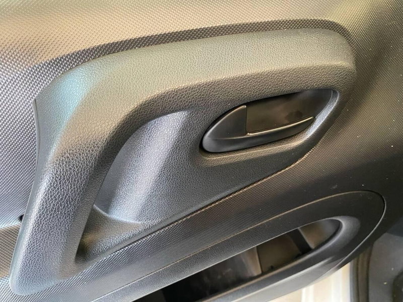 Peugeot Partner Furgone usata a Torino (11)