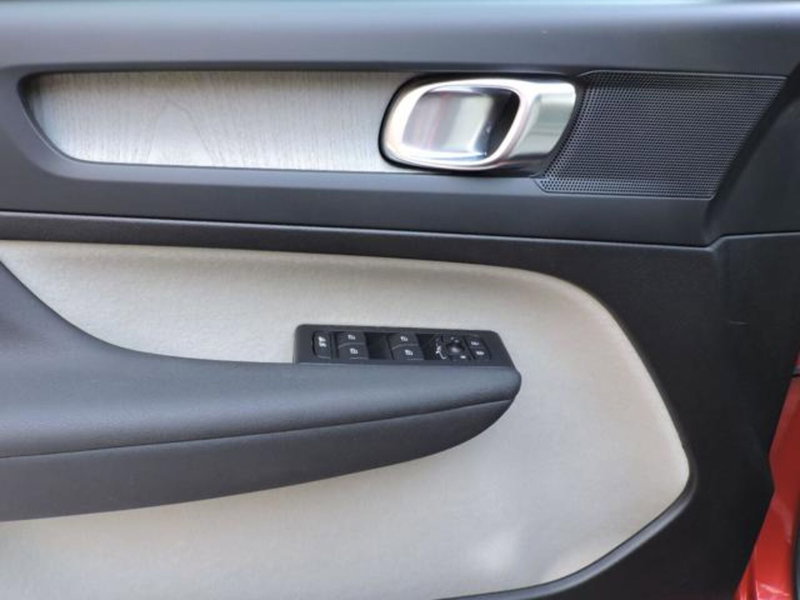 Volvo XC40 usata a Firenze (16)