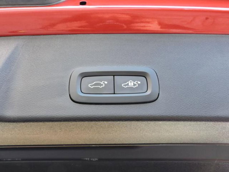 Volvo XC40 usata a Firenze (8)