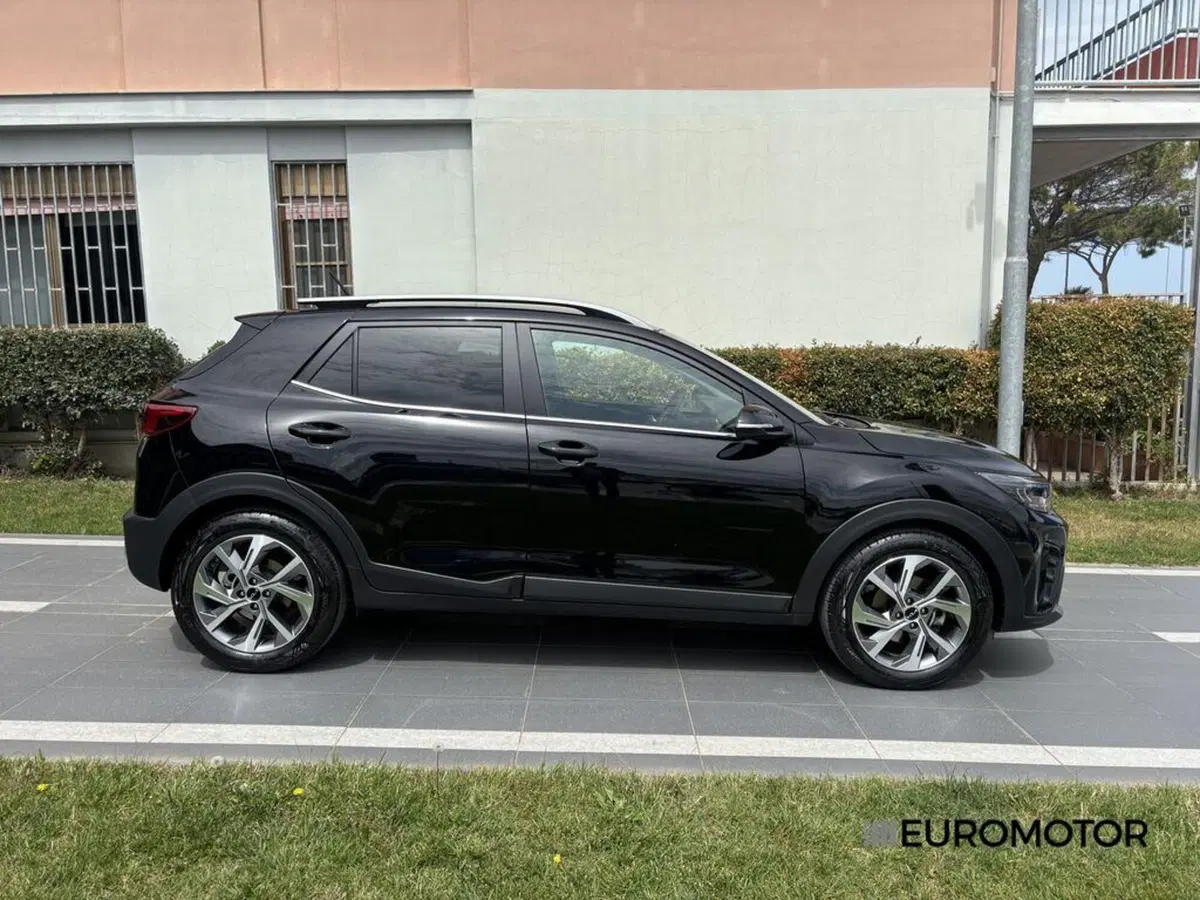 Kia Stonic usata a Bari (4)
