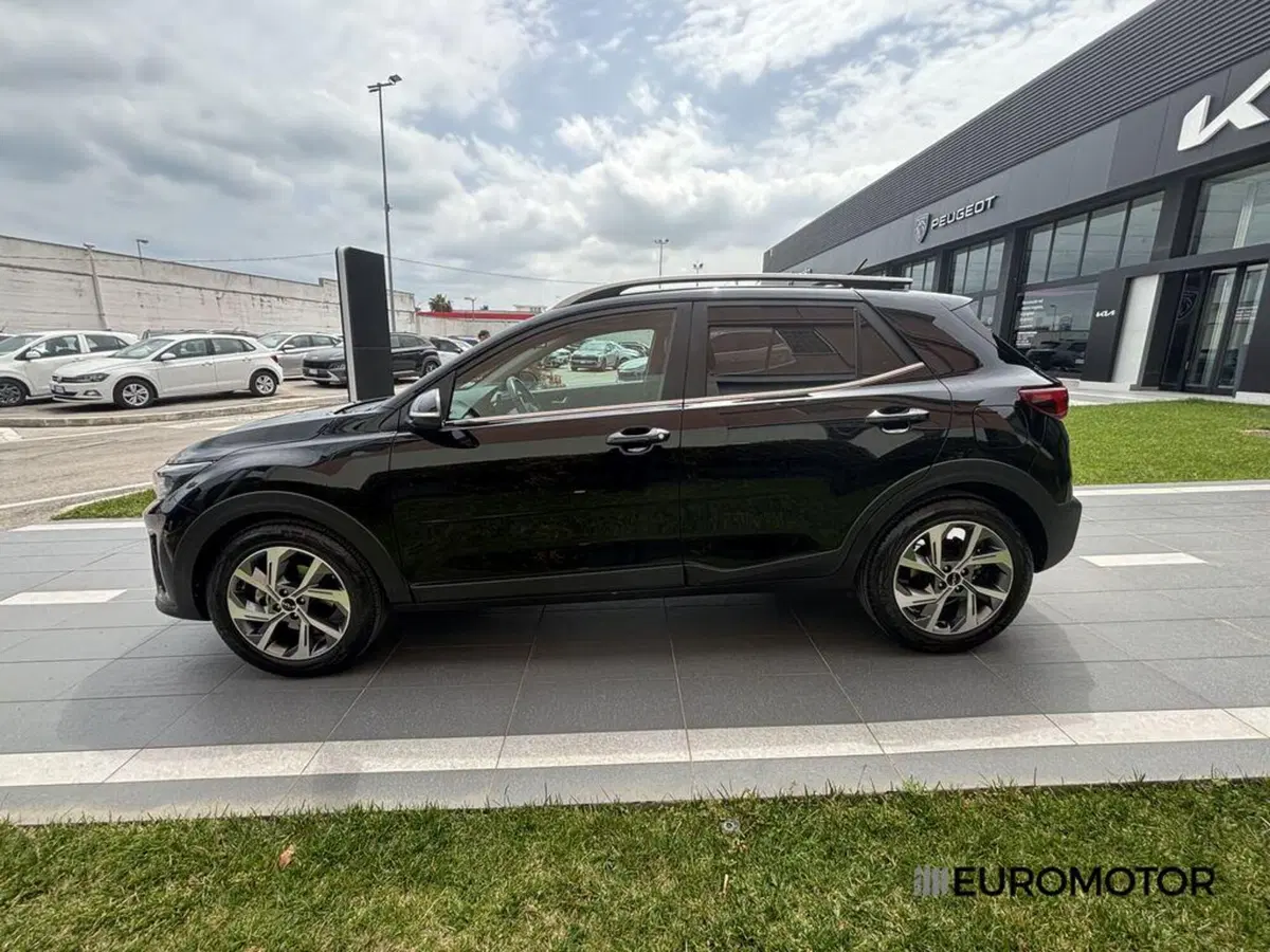 Kia Stonic usata a Bari (8)