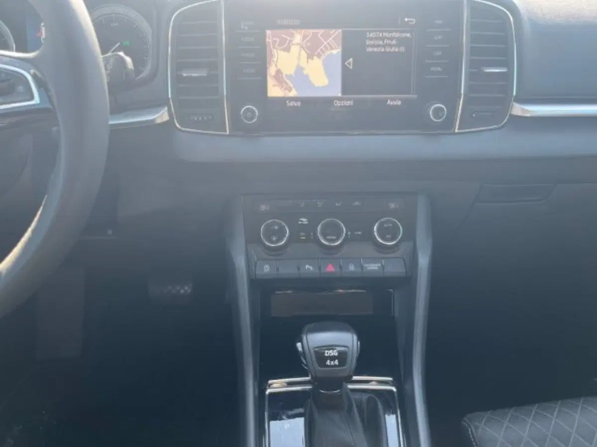 Skoda Karoq usata a Udine (14)