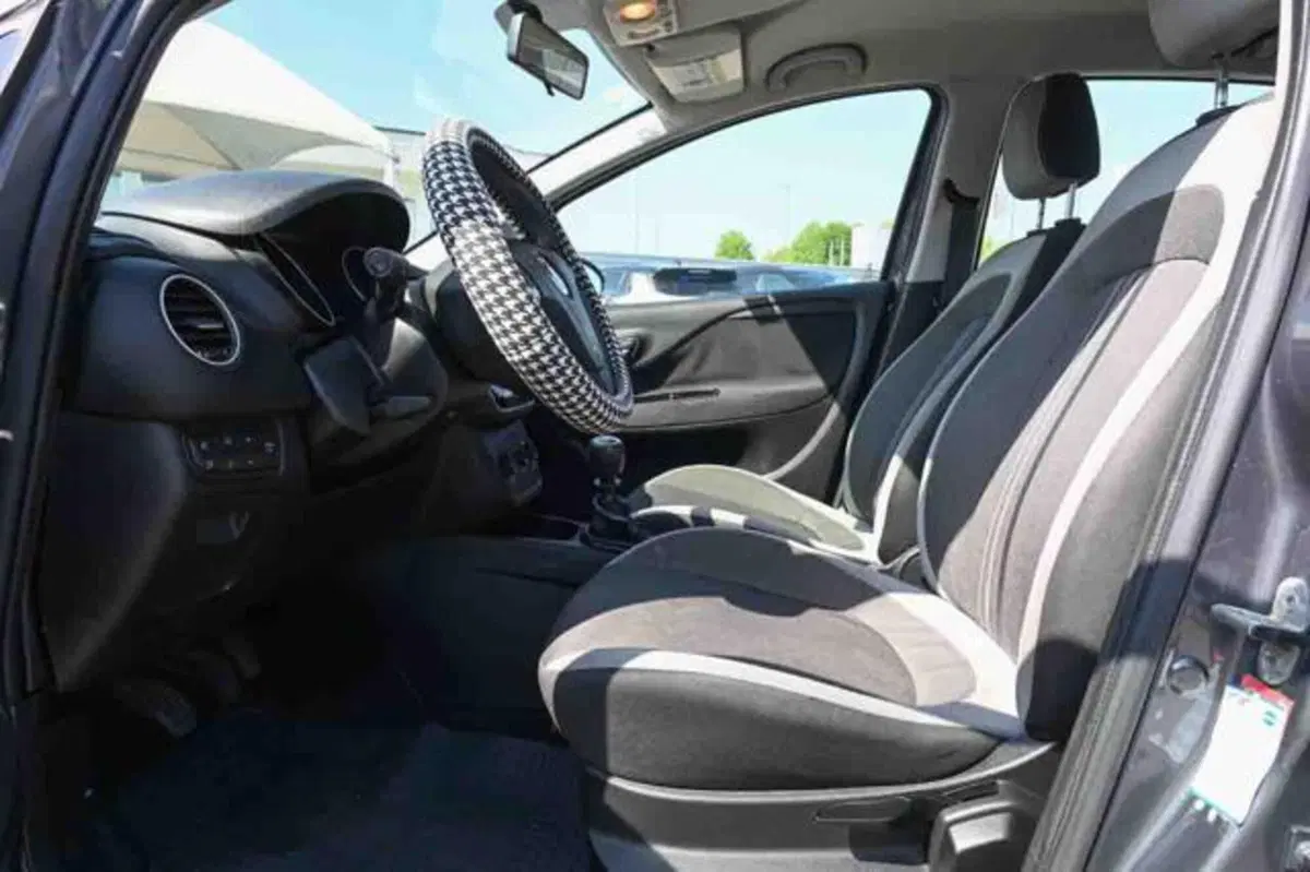 Fiat Punto usata a Torino (13)