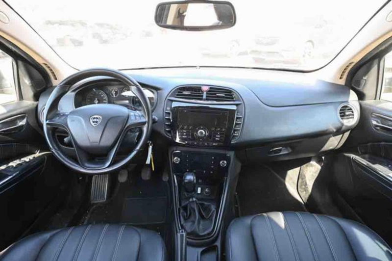 Lancia Delta usata a Torino (11)