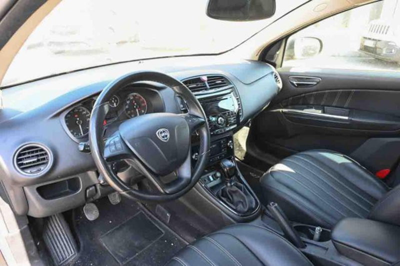 Lancia Delta usata a Torino (12)