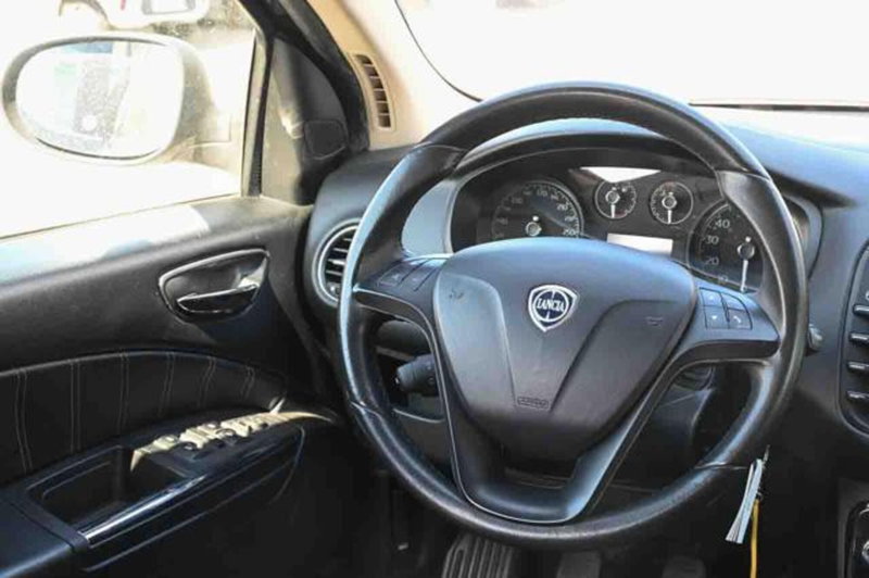 Lancia Delta usata a Torino (20)