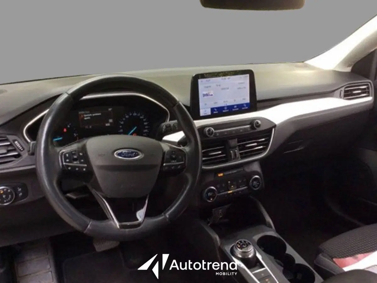 Ford Focus usata a Bari (7)