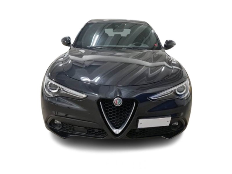 Alfa Romeo Stelvio usata a Bari (3)