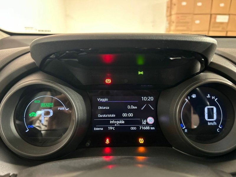 Toyota Yaris usata a Lecco (9)