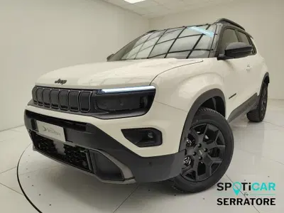 Jeep Avenger 1.2 turbo e-hybrid mhev Overland 4xe 145cv edct6 nuova a Erba