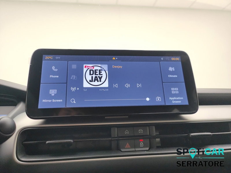Jeep Avenger nuova a Como (10)