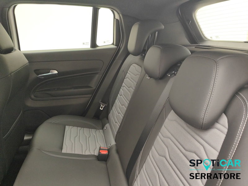 Jeep Avenger nuova a Como (12)
