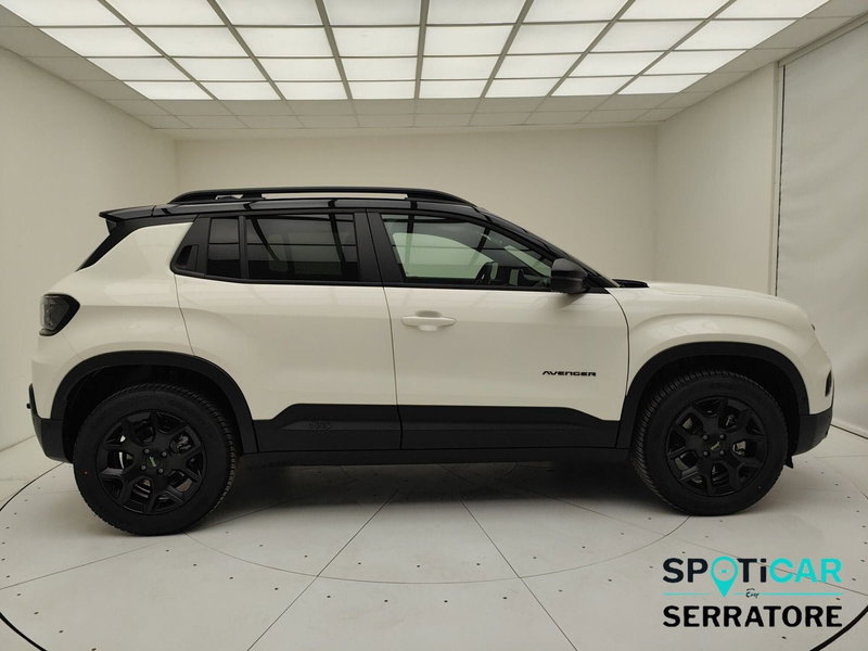 Jeep Avenger nuova a Como (18)