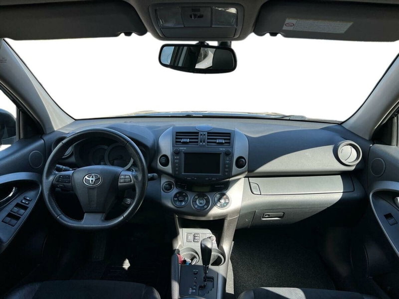 Toyota Rav4 usata a Sondrio (8)