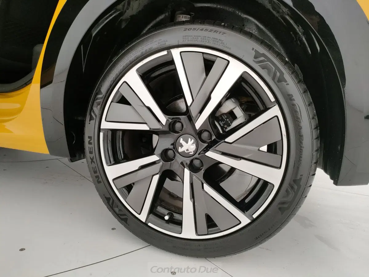 Peugeot 208 usata a Caserta (17)