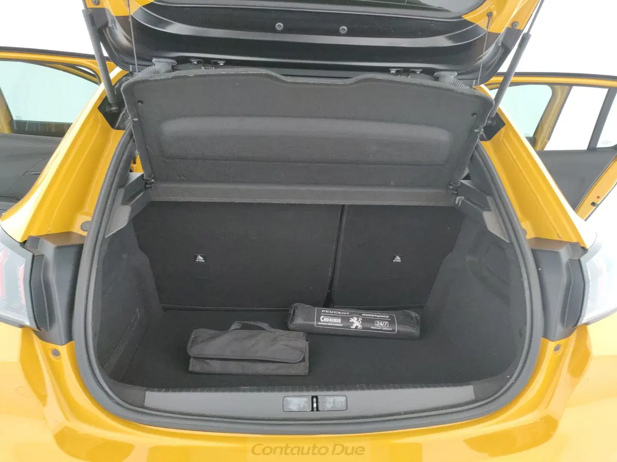 Peugeot 208 usata a Caserta (7)