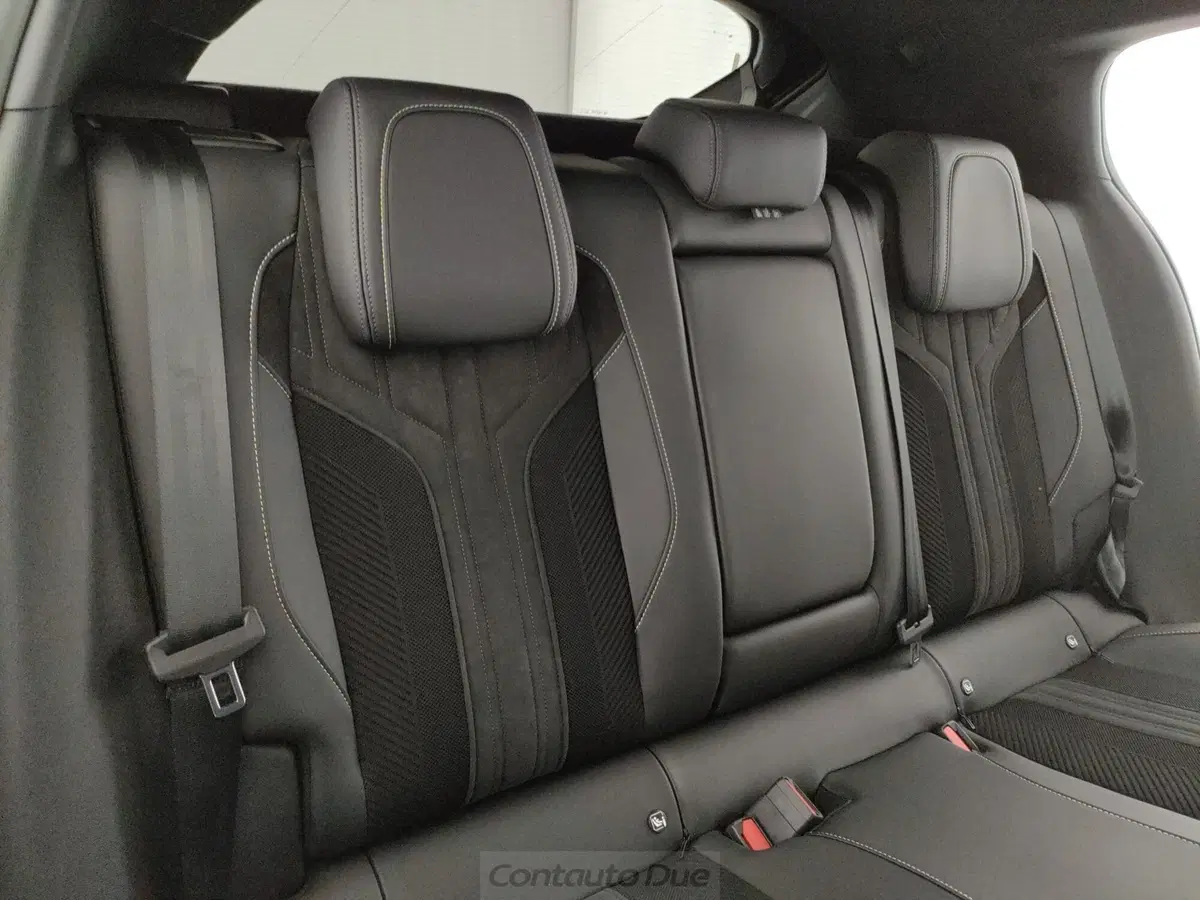 Peugeot 408 nuova a Caserta (12)