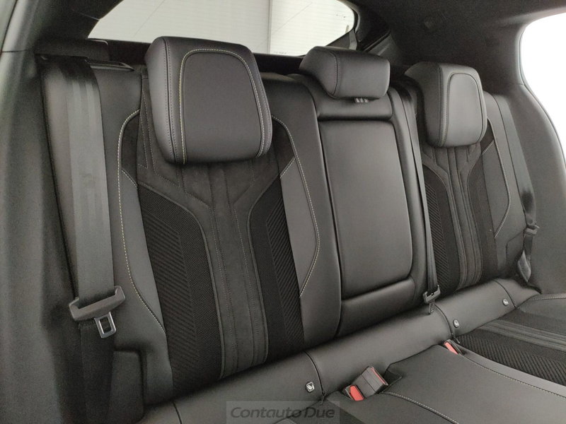 Peugeot 408 nuova a Caserta (12)
