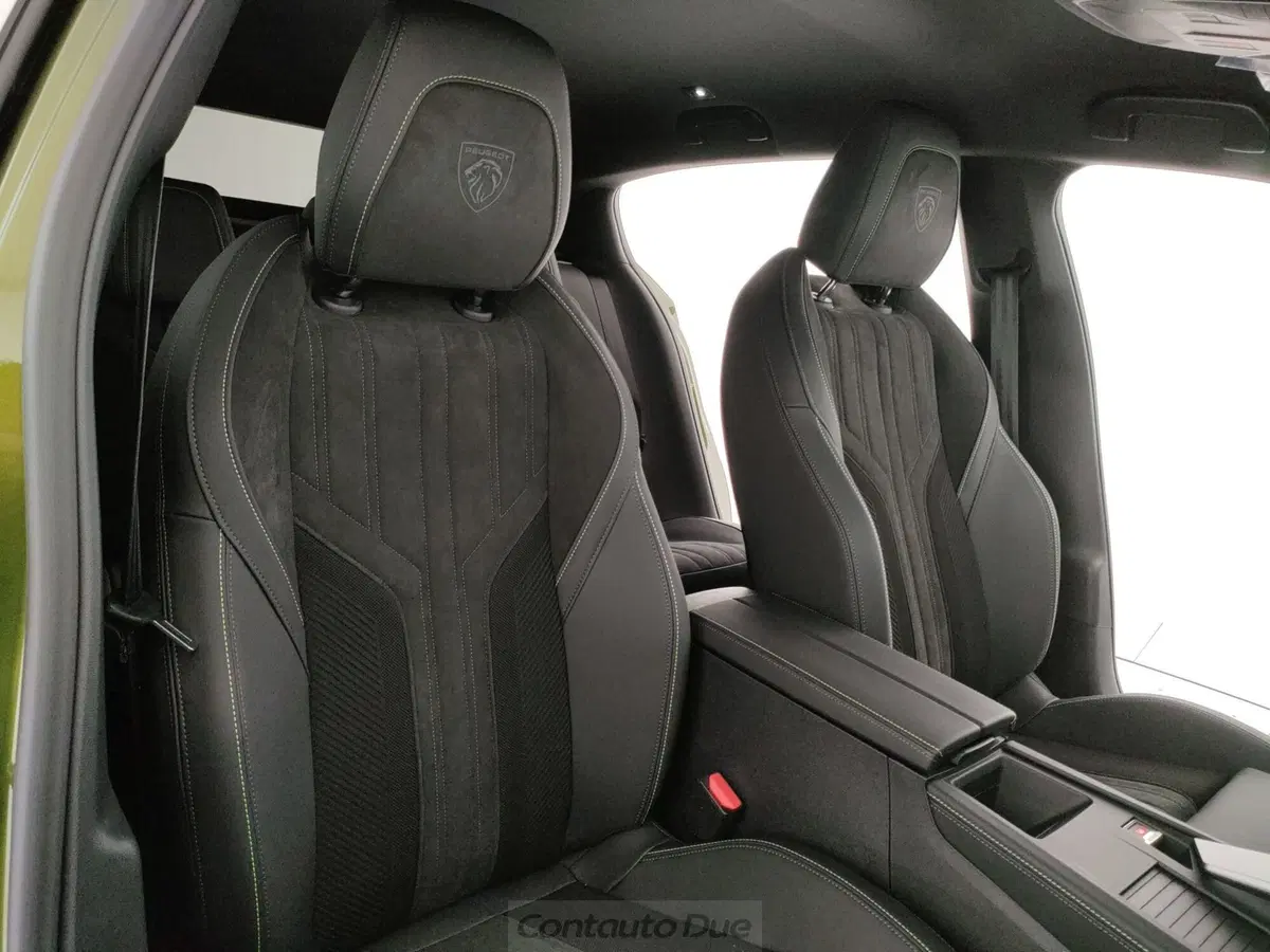 Peugeot 408 nuova a Caserta (17)