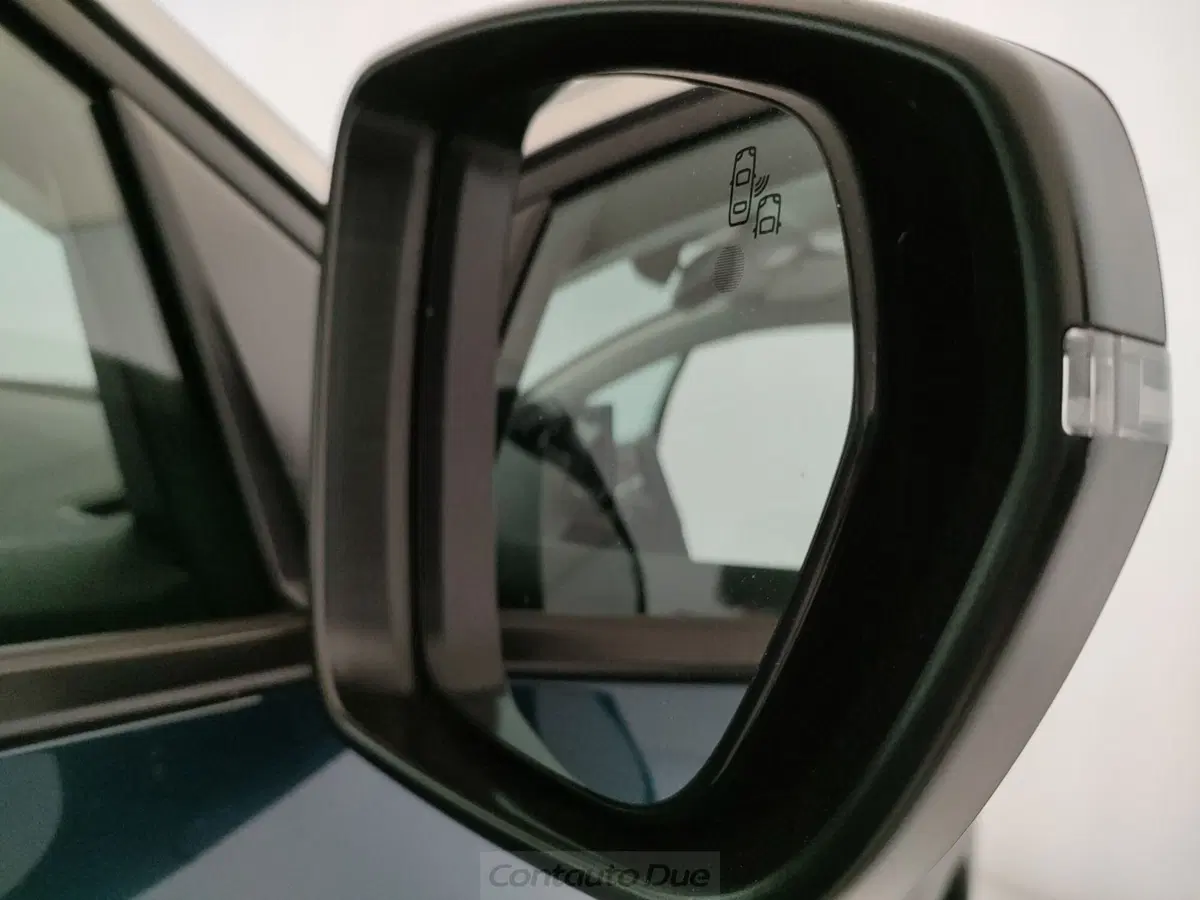 Peugeot 3008 usata a Caserta (20)