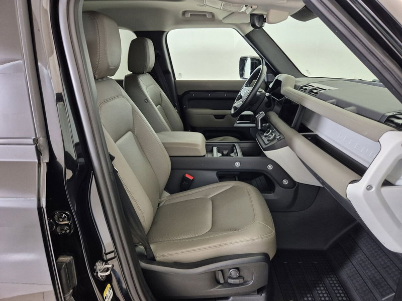 Land Rover Defender usata a Torino (3)