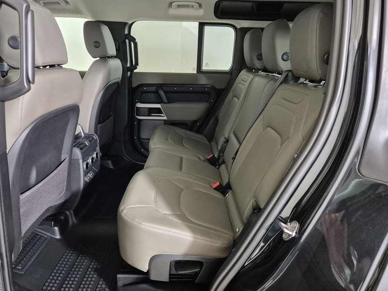 Land Rover Defender usata a Torino (5)