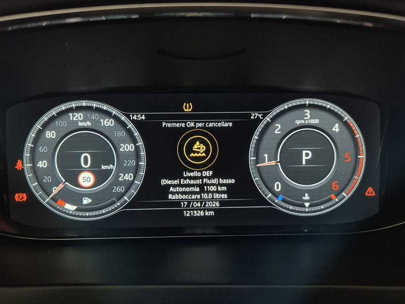 Jaguar E-Pace usata a Torino (14)