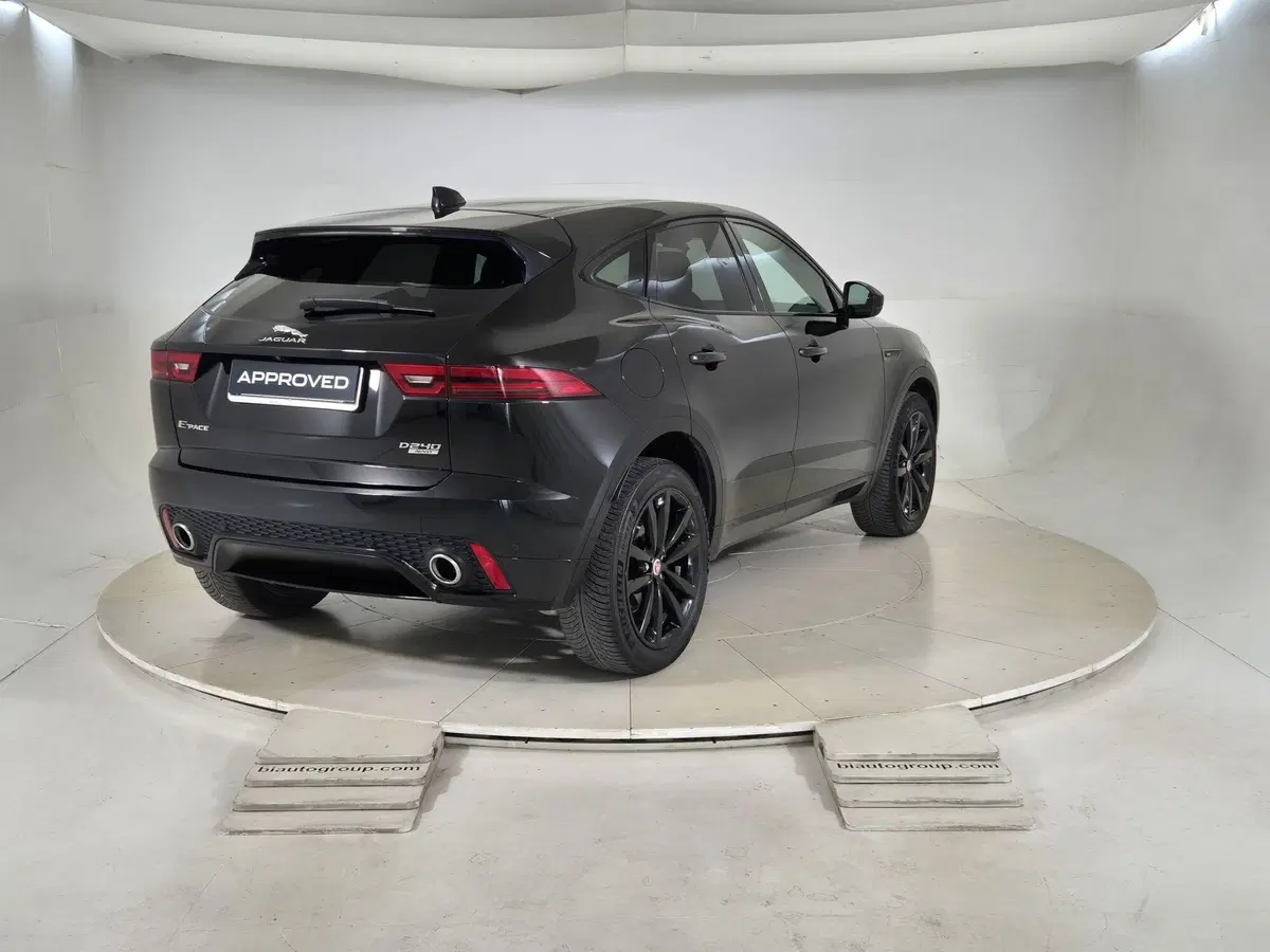 Jaguar E-Pace usata a Torino (2)