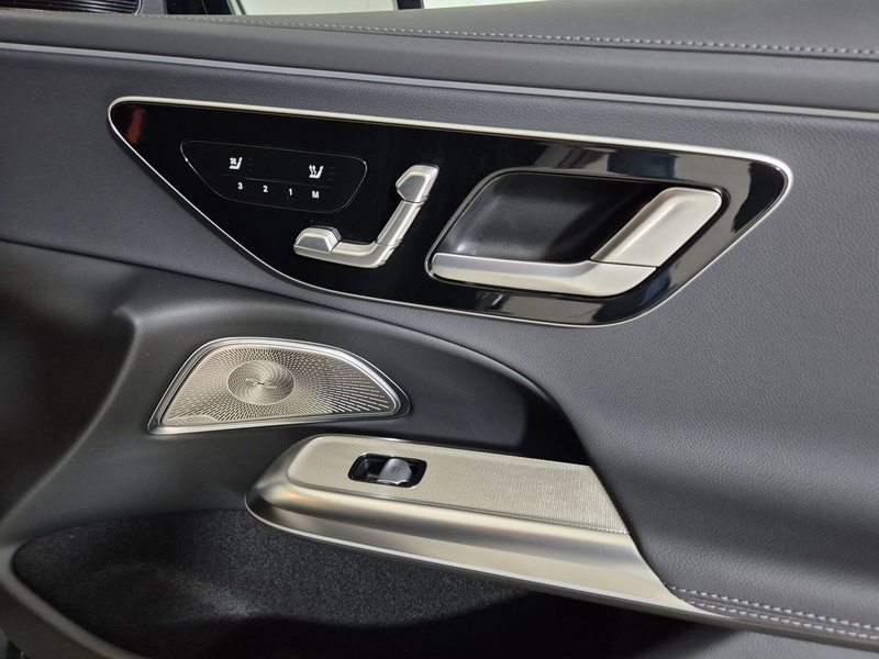 Mercedes-Benz Classe E usata a Torino (19)