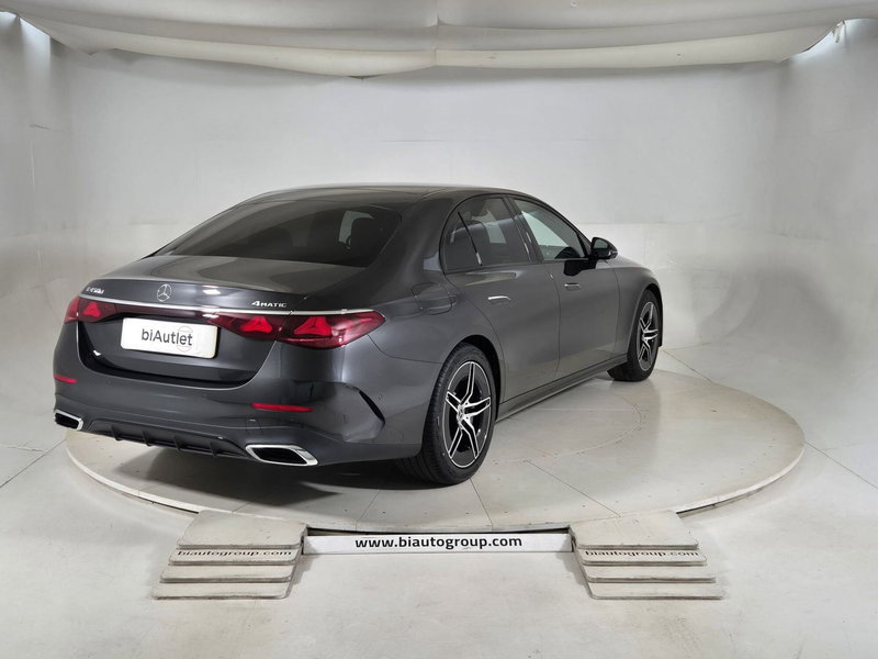 Mercedes-Benz Classe E usata a Torino (4)