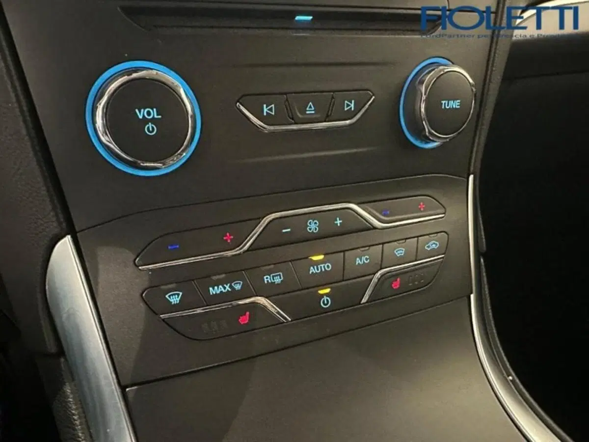Ford Edge usata a Brescia (16)