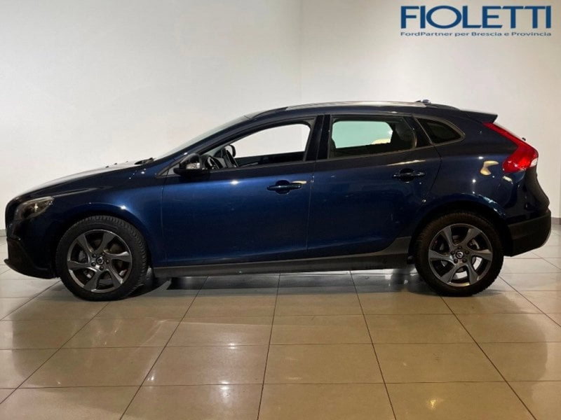 Volvo V40 Cross Country usata a Brescia (4)