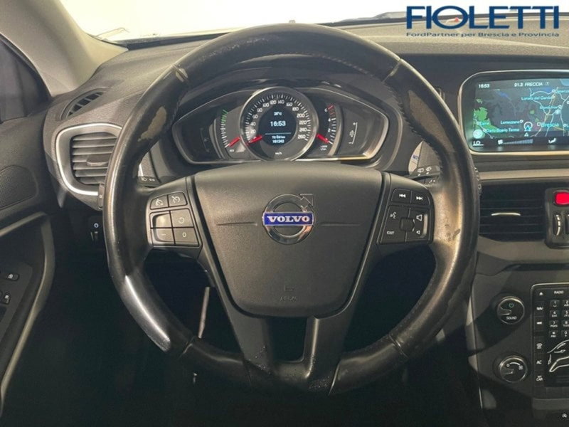 Volvo V40 Cross Country usata a Brescia (7)
