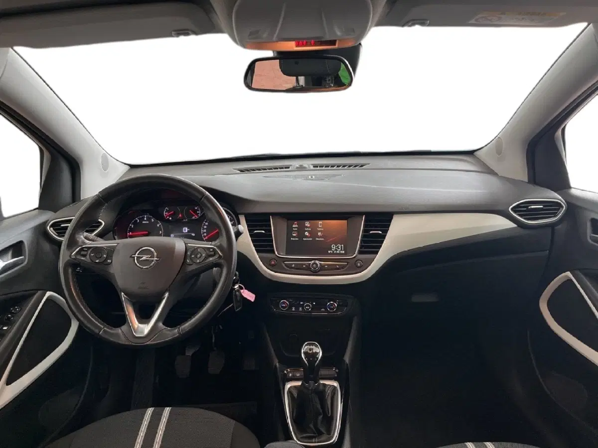 Opel Crossland X usata a Torino (11)