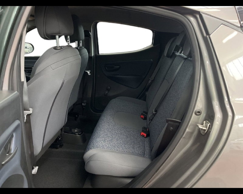 Lancia Ypsilon usata a Torino (13)