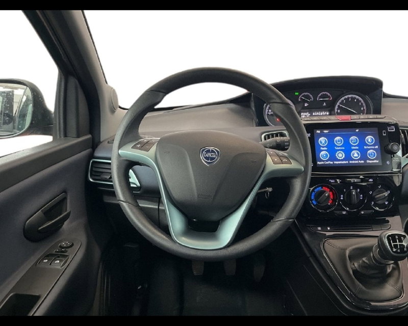 Lancia Ypsilon usata a Torino (3)