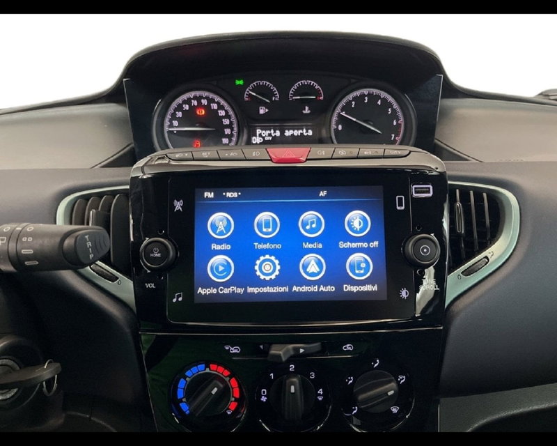 Lancia Ypsilon usata a Torino (4)
