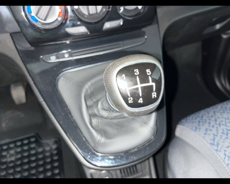 Lancia Ypsilon usata a Torino (5)
