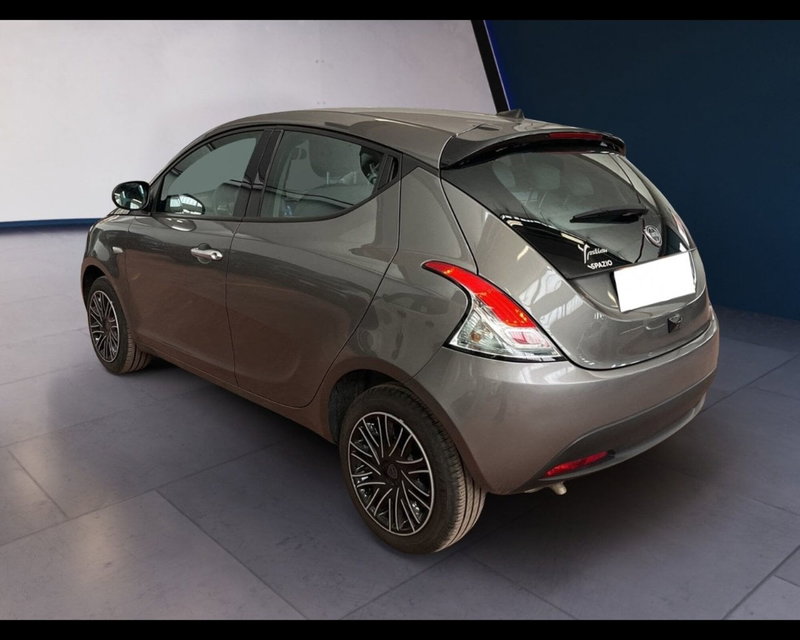 Lancia Ypsilon usata a Torino (9)