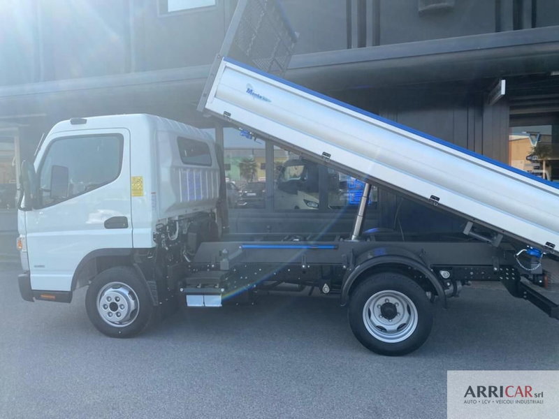 Mitsubishi Fuso Canter (4ª serie) nuova a Bergamo (8)
