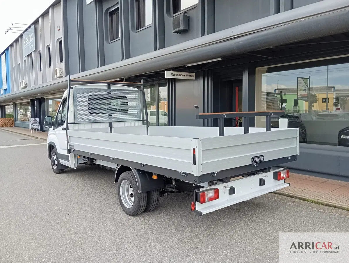 Maxus Deliver Furgone nuova a Bergamo (5)