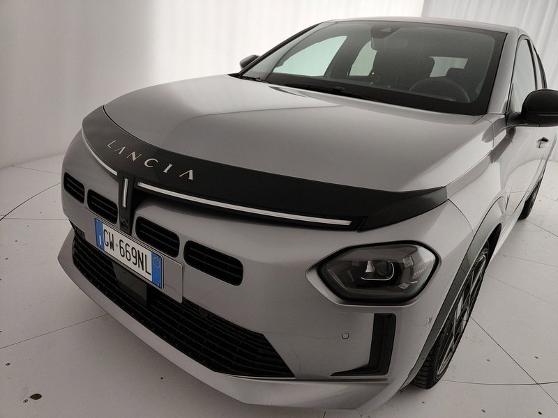 Lancia Ypsilon usata a Caserta (14)