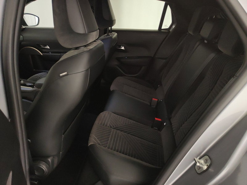 Lancia Ypsilon usata a Caserta (19)