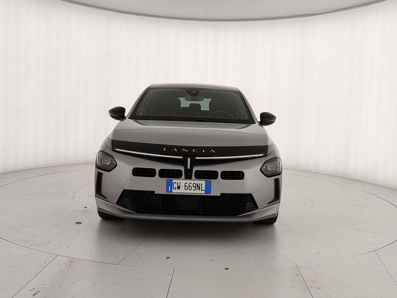 Lancia Ypsilon usata a Caserta (2)