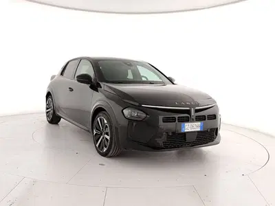 Lancia Ypsilon 1.2 mhev LX 110cv e-dct del 2025 usata a Caserta