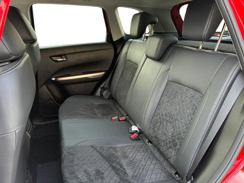 Suzuki Vitara nuova a Prato (10)