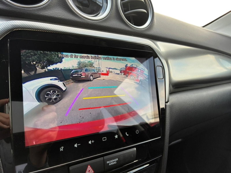 Suzuki Vitara nuova a Prato (14)