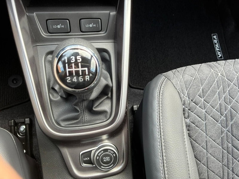 Suzuki Vitara nuova a Prato (16)